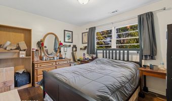 901 E Krage Dr, Addison, IL 60101