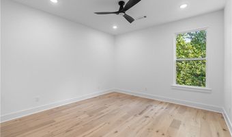 8 Wigtown Ln, Bella Vista, AR 72715