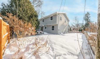 1820 W GLENDALE Ave, Appleton, WI 54914
