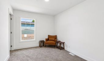 7368 NE BERWICK Dr 2, Ankeny, IA 50021