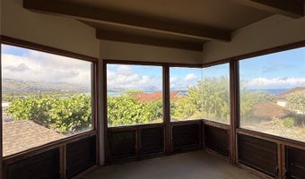 4134 Black Point Rd, Honolulu, HI 96816
