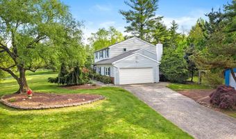 27 DELAWARE RIM Dr, Yardley, PA 19067