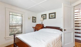 74 Third St, Newport, RI 02840