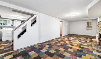 305 E Main St, Bergenfield, NJ 07621