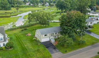 16 Driscoll Rd, Branford, CT 06405