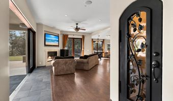 3181 Goldenspur Dr, Camarillo, CA 93010
