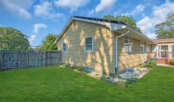 24 Woodland Rd, Bayville, NJ 08721