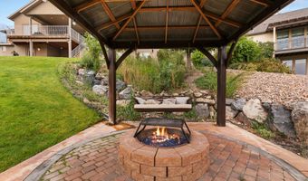 8905 N PINE HOLLOW Dr, Cedar Hills, UT 84062