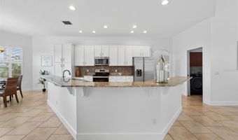924 BUNKER VIEW Dr, Apollo Beach, FL 33572