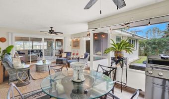 221 Orange Tree Dr, Atlantis, FL 33462