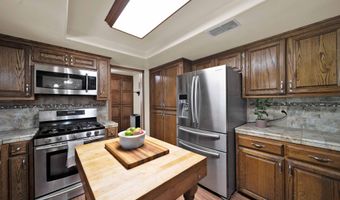 6710 Whispering Canyon Dr, Anderson, CA 96007