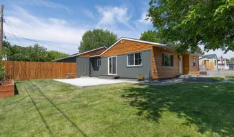 1103 11th St, Benton City, WA 99320