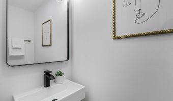 2524 41ST St NW 1, Washington, DC 20007