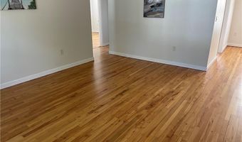50 Mencel Cir C, Bridgeport, CT 06610