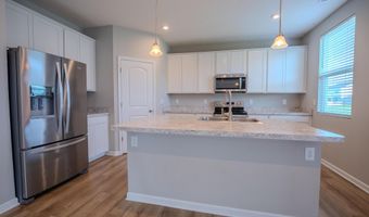 319 Honeysuckle St, Ashville, OH 43103