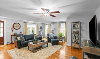 111 Peeptoad Rd, Scituate, RI 02857