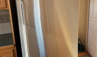 1 Rolfe Sq 2, Cranston, RI 02910