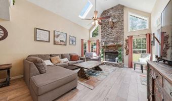 44131 PARKWAY Ln, Altoona, FL 32702