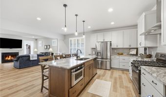 105 Axton Ln, Ashland, VA 23005
