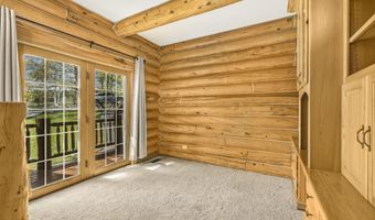 244 BLACK MOUNTAIN Ln, Alpine, WY 83128