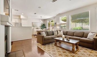 3073 Via Maximo, Carlsbad, CA 92009