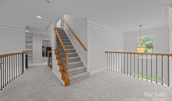 6323 Woodleigh Oaks Dr, Charlotte, NC 28226