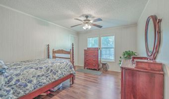 208 Catfish Landing Cir, Bonneau, SC 29431