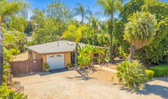 2048 Pomegranate Ln, Fallbrook, CA 92028
