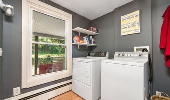 12 Sydney Ln, Cromwell, CT 06416