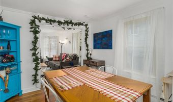 3 Prescott Pl, Newport, RI 02840
