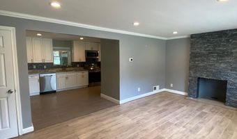 5915 BROOKLAND Rd, Alexandria, VA 22310