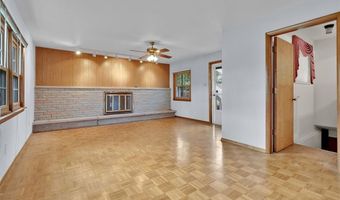 7161 Val Brook Ln, Affton, MO 63123