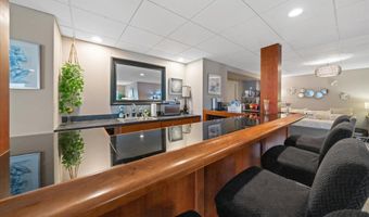 33 WATERTON Dr, Bear, DE 19701