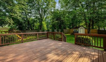 4003 KLOMAN St, Annandale, VA 22003