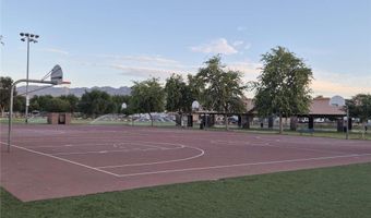 2053 Sweetwater Dr, Bullhead City, AZ 86442