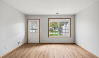 15822 Fleet Trl, Apple Valley, MN 55124
