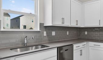 55 Green Laurel Dr, Angier, NC 27501