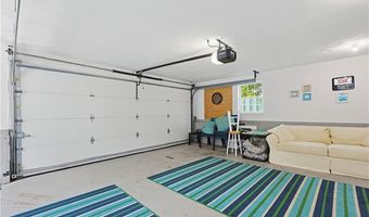 9 Doran Ave, Bristol, RI 02809