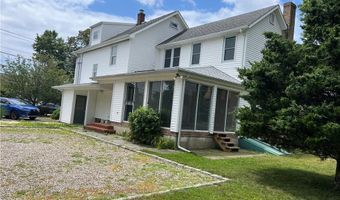 826 Oldfield Rd 2nd Fl+3rd Fl, Fairfield, CT 06824