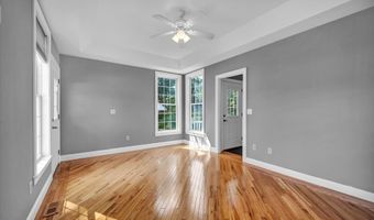 135 West St, Cromwell, CT 06416
