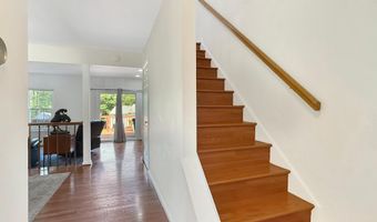 1045 COPPERSTONE Ct, Rockville, MD 20852