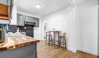 896 Indian Trl, Akron, OH 44314