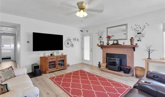 15761 Joshua Rd, Apple Valley, CA 92307
