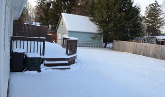 409 Cosby Rd, Utica, NY 13502