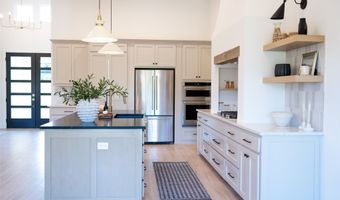 179 Cowan Xing, Alvord, TX 76225