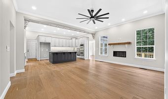 17 Sandhurst Dr, Bella Vista, AR 72714