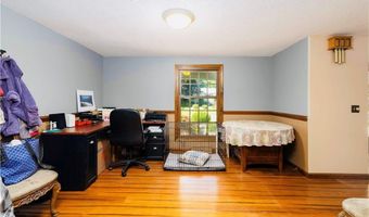 8 Winterberry Dr, Coventry, RI 02816