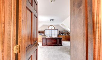 1 WILLOW BROOK Ln, Annandale, NJ 08801