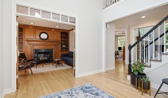 780 S Sussex Ct, Aurora, OH 44202