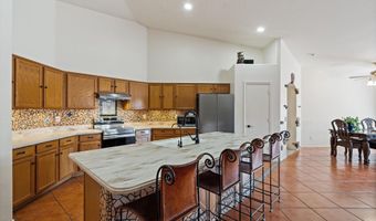 566 W COBBLESTONE Ct, Casa Grande, AZ 85122